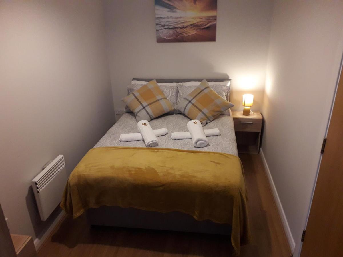 Luxury And Stylish 2 Bedroom Apartment With En-Suite Luton  Exterior photo