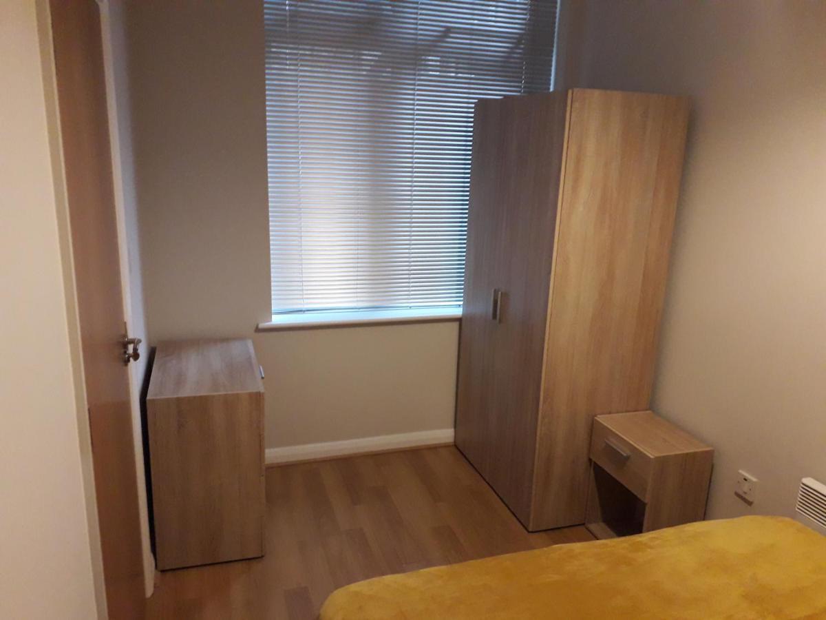 Luxury And Stylish 2 Bedroom Apartment With En-Suite Luton  Exterior photo